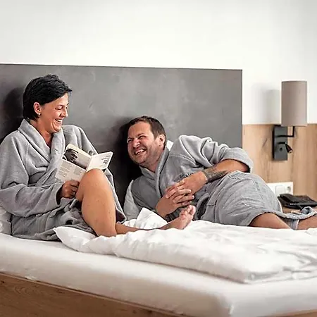 Aktiv- & Gesundheitsresort Gxund - Thermeneintritt Inklusive Bad Hofgastein